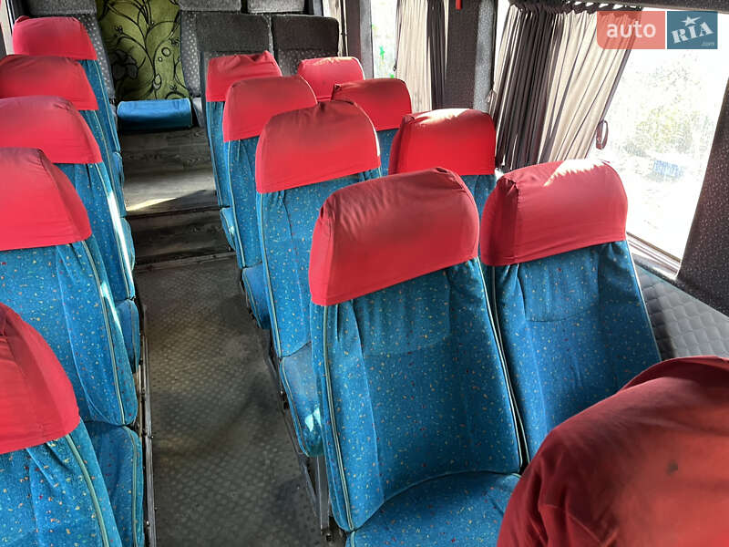 Пригородный автобус Mercedes-Benz Vario 2000 в Хмельницком