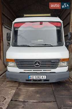 Евакуатор Mercedes-Benz Vario 2000 в Києві