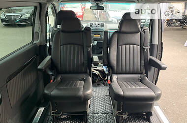 Мінівен Mercedes-Benz Viano 2011 в 