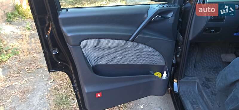 Мінівен Mercedes-Benz Viano 2011 в Умані