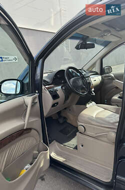 Минивэн Mercedes-Benz Viano 2006 в 