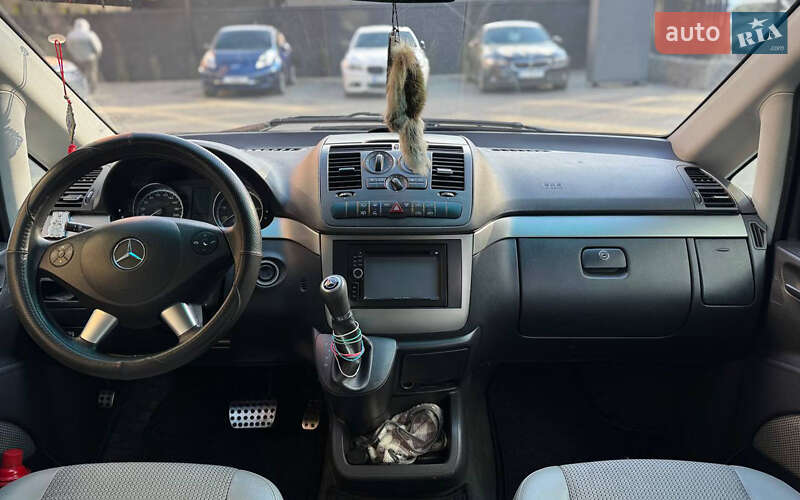 Минивэн Mercedes-Benz Viano 2012 в Черновцах