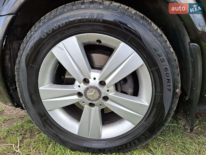 Мінівен Mercedes-Benz Viano 2012 в Чернівцях фото 35 Мінівен Mercedes-Benz Viano 2012 в Чернівцях