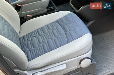 Мінівен Mercedes-Benz Viano 2011 в 