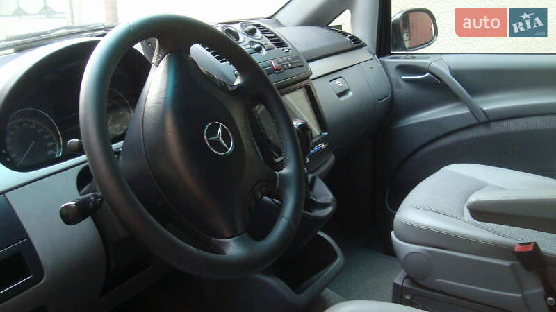 Минивэн Mercedes-Benz Viano 2007 в Сквире