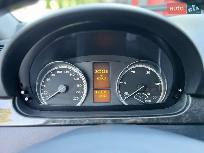 Мінівен Mercedes-Benz Viano 2010 в Чернівцях