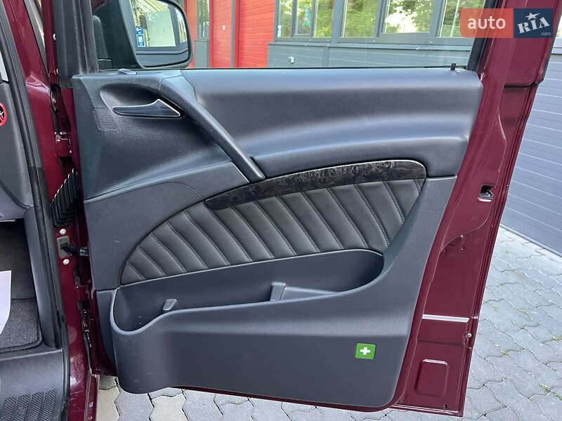 Мінівен Mercedes-Benz Viano 2010 в Чернівцях