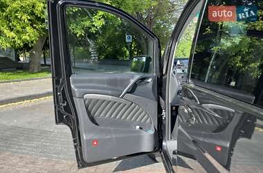 Мінівен Mercedes-Benz Viano 2013 в 