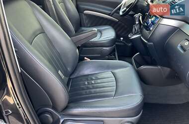 Мінівен Mercedes-Benz Viano 2013 в 