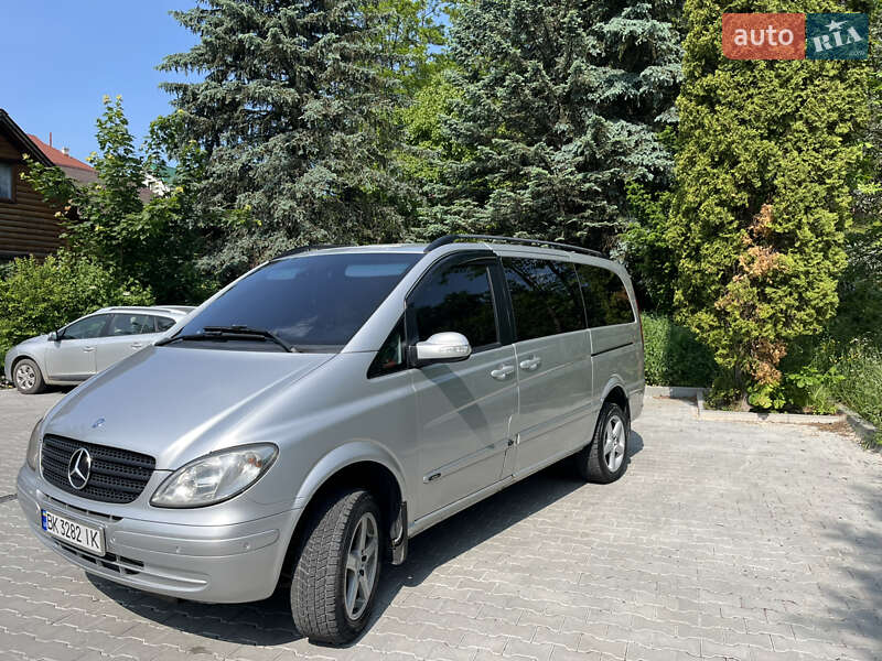 Минивэн Mercedes-Benz Viano 2006 в 