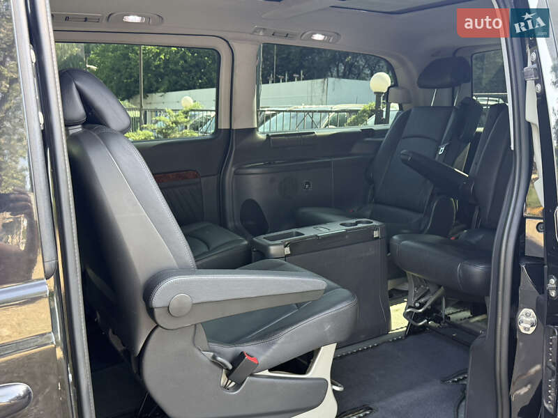 Мінівен Mercedes-Benz Viano 2010 в Одесі