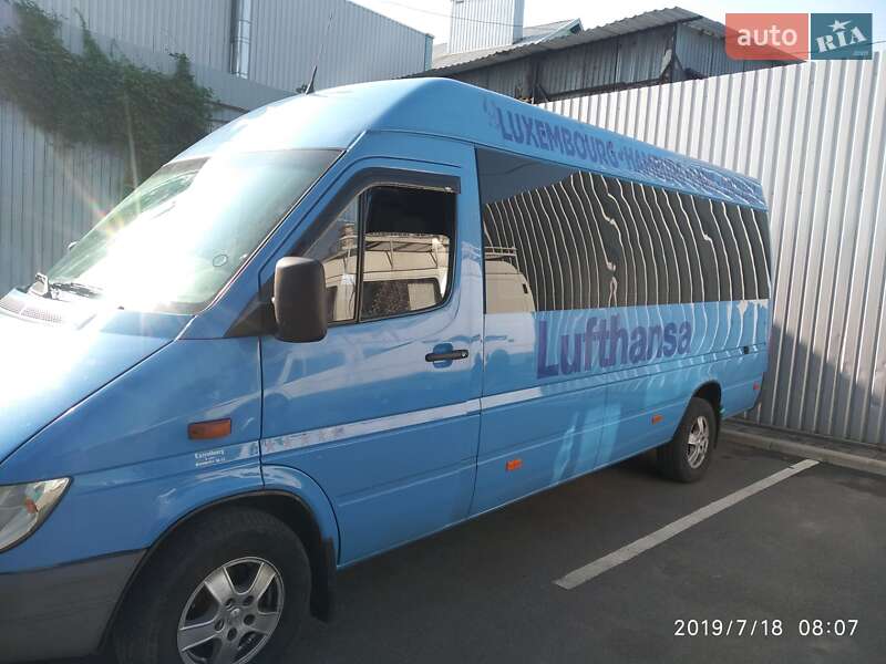 Минивэн Mercedes-Benz Viano 2004 в 
