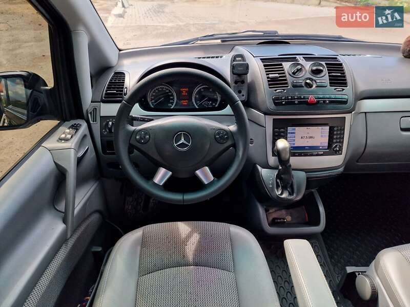 Мінівен Mercedes-Benz Viano 2010 в Рівному