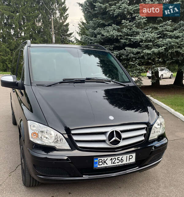 Mercedes-Benz Viano 2011