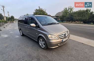 Мінівен Mercedes-Benz Viano 2013 в Новоселиці
