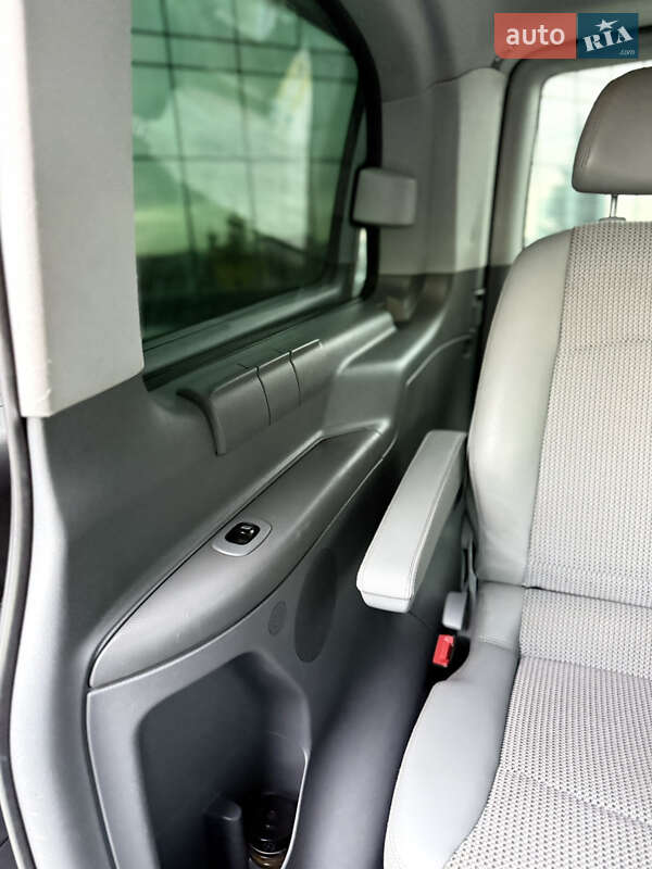 Минивэн Mercedes-Benz Viano 2006 в Черновцах