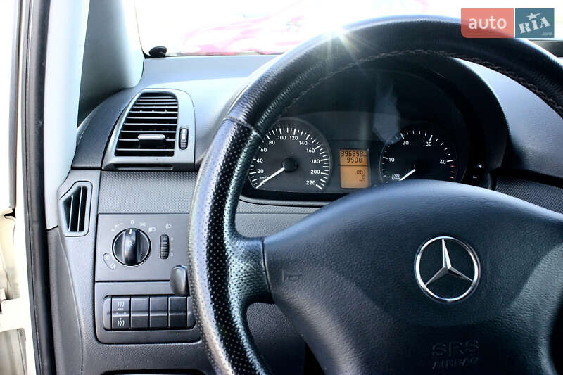 Минивэн Mercedes-Benz Viano 2011 в Рокитном