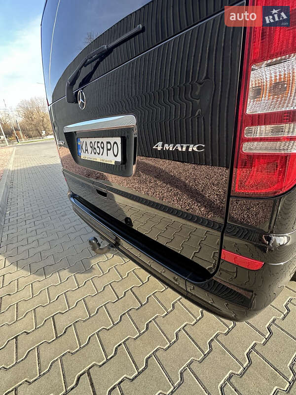 Мінівен Mercedes-Benz Viano 2013 в Києві