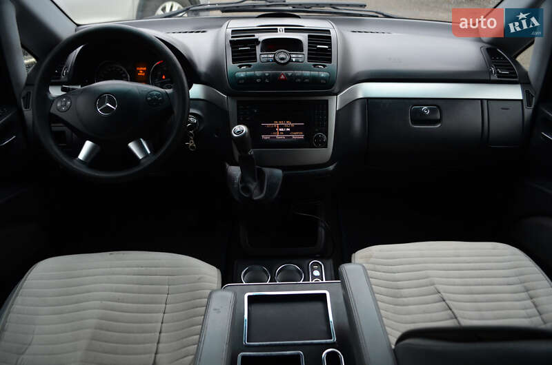 Минивэн Mercedes-Benz Viano 2012 в Киеве фото 7 Минивэн Mercedes-Benz Viano 2012 в Киеве