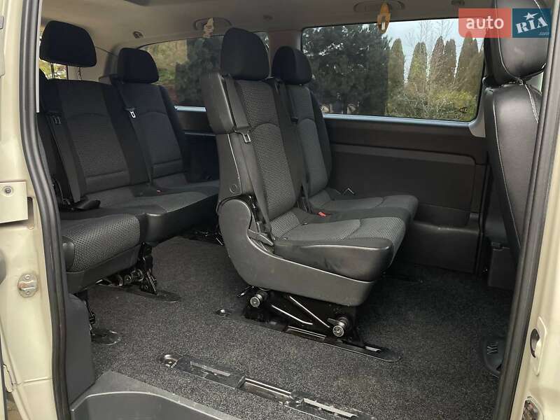 Мінівен Mercedes-Benz Viano 2011 в Ужгороді