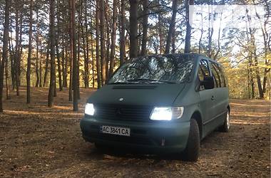 Грузопассажирский фургон Mercedes-Benz Vito 2003 в Маневичах