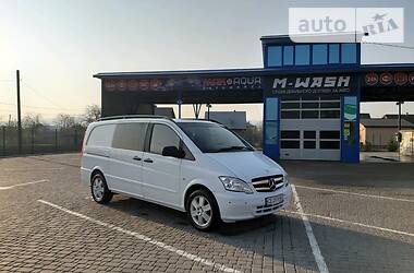 Грузопассажирский фургон Mercedes-Benz Vito 2012 в Черновцах