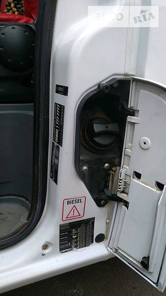 Вантажопасажирський фургон Mercedes-Benz Vito 2007 в Умані