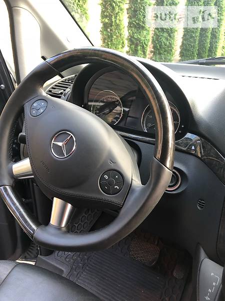 Минивэн Mercedes-Benz Vito 2013 в Черновцах