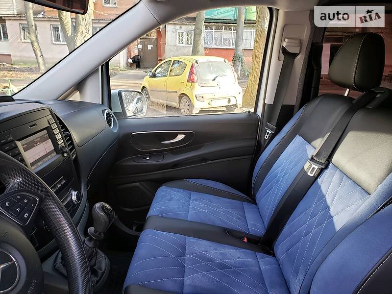 Вантажопасажирський фургон Mercedes-Benz Vito 2016 в Одесі