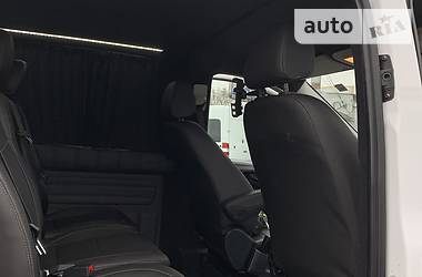 Вантажопасажирський фургон Mercedes-Benz Vito 2016 в 