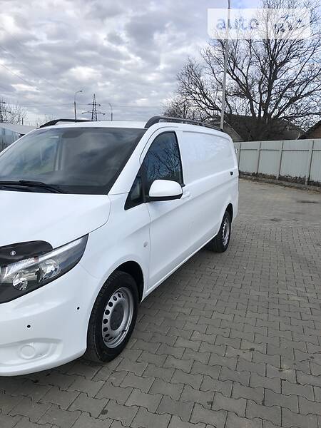 Мінівен Mercedes-Benz Vito 2015 в Чернівцях