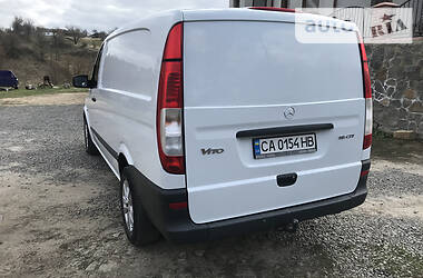 Вантажопасажирський фургон Mercedes-Benz Vito 2011 в 