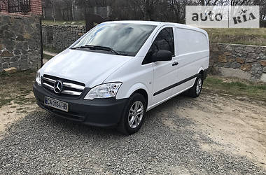 Вантажопасажирський фургон Mercedes-Benz Vito 2011 в 