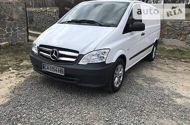Вантажопасажирський фургон Mercedes-Benz Vito 2011 в 