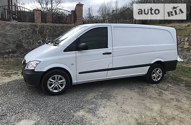 Вантажопасажирський фургон Mercedes-Benz Vito 2011 в 