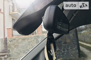 Вантажопасажирський фургон Mercedes-Benz Vito 2011 в 