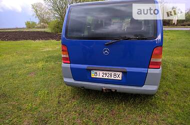 Вантажопасажирський фургон Mercedes-Benz Vito 2001 в 