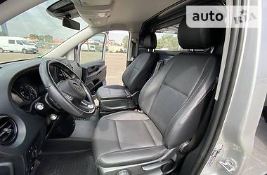 Вантажопасажирський фургон Mercedes-Benz Vito 2017 в 