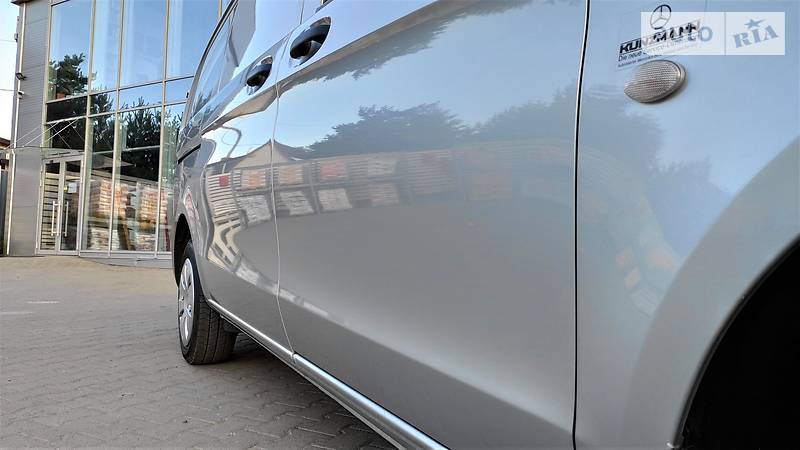 Вантажопасажирський фургон Mercedes-Benz Vito 2016 в Чернівцях