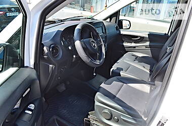 Мінівен Mercedes-Benz Vito 2017 в 