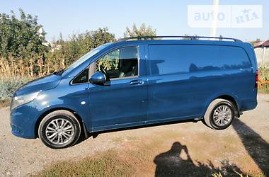 Грузопассажирский фургон Mercedes-Benz Vito 2015 в Харькове