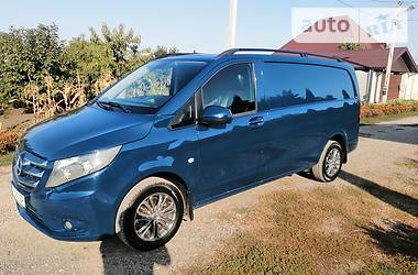 Грузопассажирский фургон Mercedes-Benz Vito 2015 в Харькове