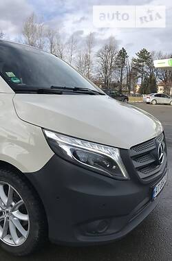 Вантажопасажирський фургон Mercedes-Benz Vito 2015 в Івано-Франківську