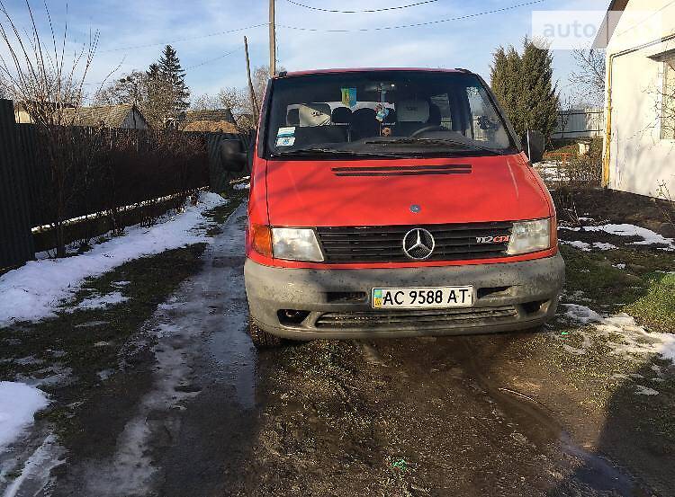 Минивэн Mercedes-Benz Vito 2000 в Турийске