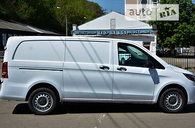 Вантажний фургон Mercedes-Benz Vito 2016 в Києві