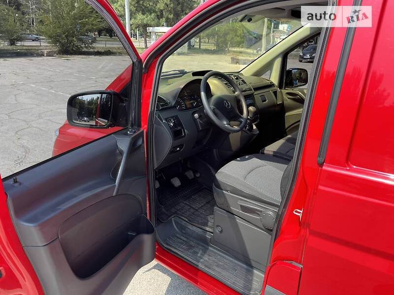Грузовой фургон Mercedes-Benz Vito 2012 в Запорожье