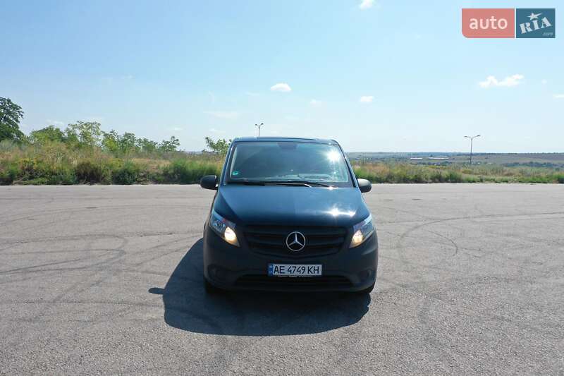 Мінівен Mercedes-Benz Vito 2015 в Дніпрі