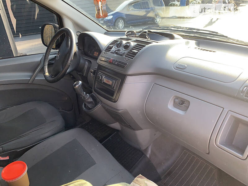 Грузовой фургон Mercedes-Benz Vito 2005 в Мостиске
