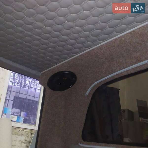 Минивэн Mercedes-Benz Vito 2004 в Межгорье