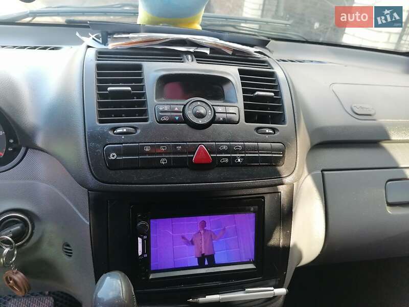 Минивэн Mercedes-Benz Vito 2006 в Николаеве